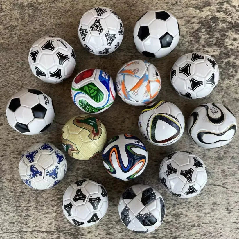 WorldCup Box™ - 15 Replica Soccer Balls Historical Collection
