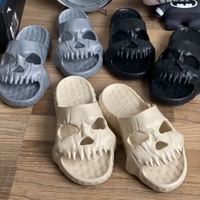 Skull Design Single Band Slides